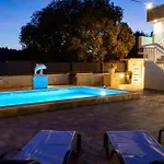 Holiday home Awesome Home In Vinovac *
