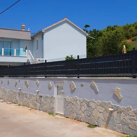 3 Bedroom Amazing In Vinovac