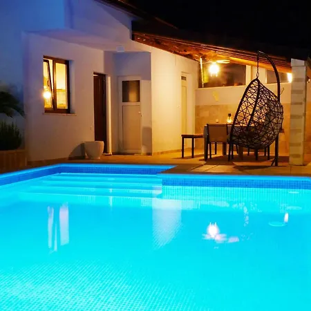 3 Bedroom Amazing In Vinovac * Krusevo (Sibenik-Knin)