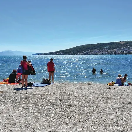 Vakantiehuis 3 Bedroom Amazing In Vinovac *