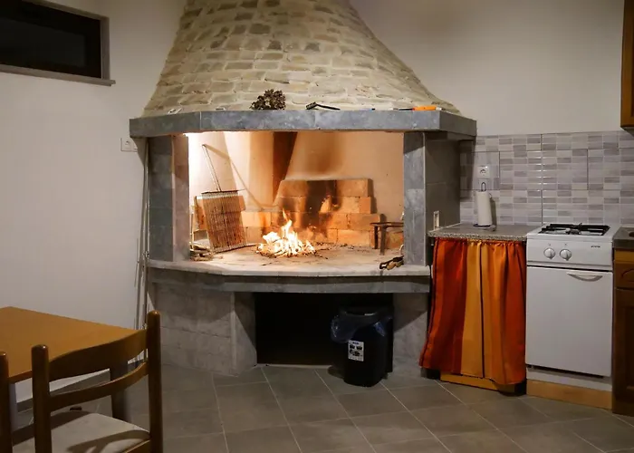 3 Bedroom Amazing In Vinovac *