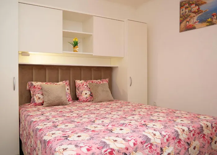 3 Bedroom Amazing In Vinovac