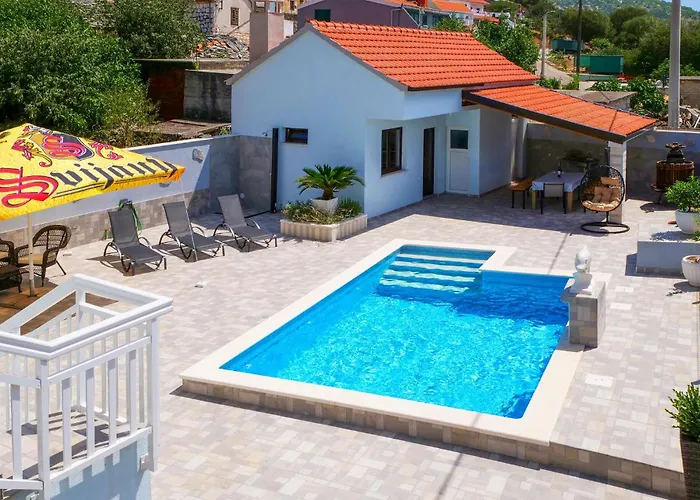 3 Bedroom Amazing In Vinovac