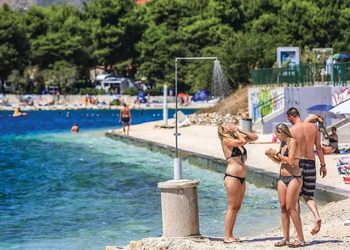 3 Bedroom Amazing In Vinovac Сasa de vacaciones *